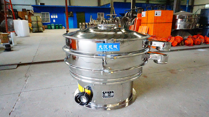 藕粉振動(dòng)篩適用于很多種不同的行業(yè)，對于物料多的篩分適用還是比較廣泛的。